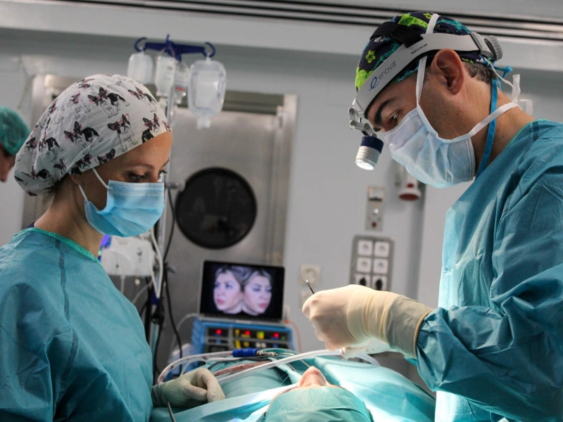 Rinoplastia por la Seguridad Social — Dr. Javier Galindo